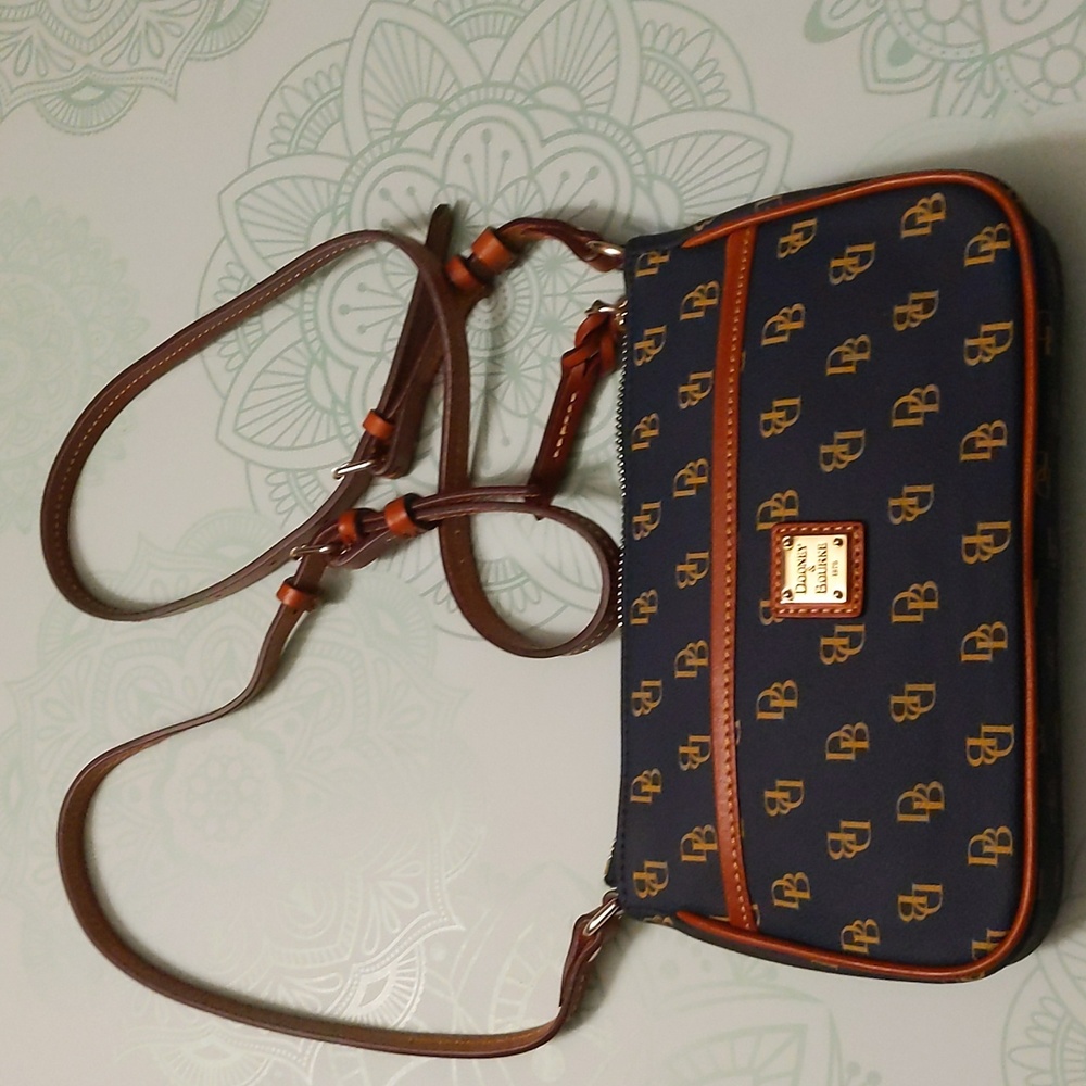 EUC Dooney & Bourke Lola Pouchette Crossbody in Navy and Brown